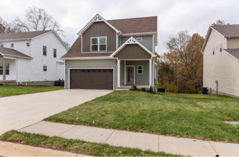1078 Spicer Dr in Clarksville, TN - Foto de edificio