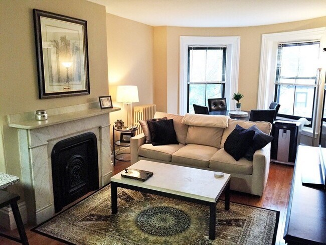 73 Montgomery St in Boston, MA - Building Photo - Building Photo