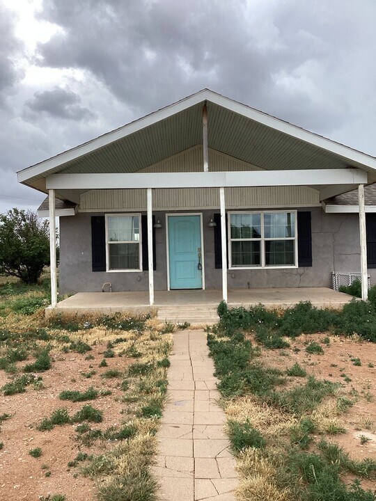 470 S Roosevelt Rd X in Portales, NM - Building Photo