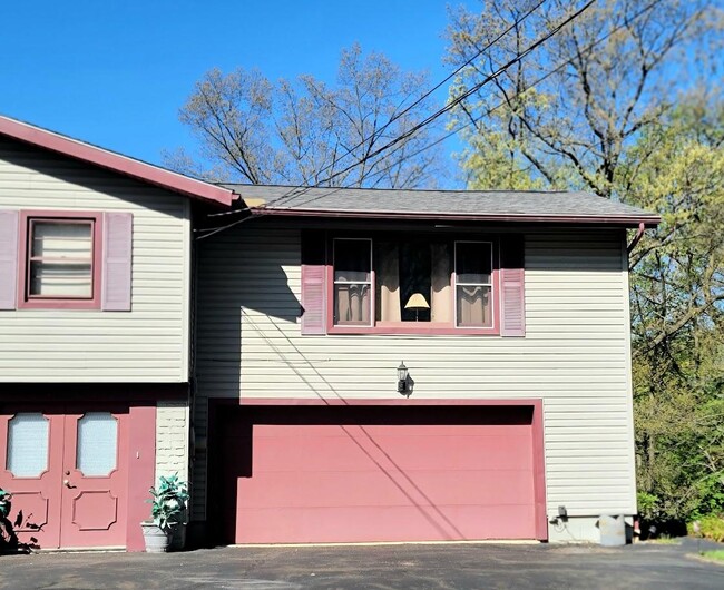property at 4482 Ridgedale Dr