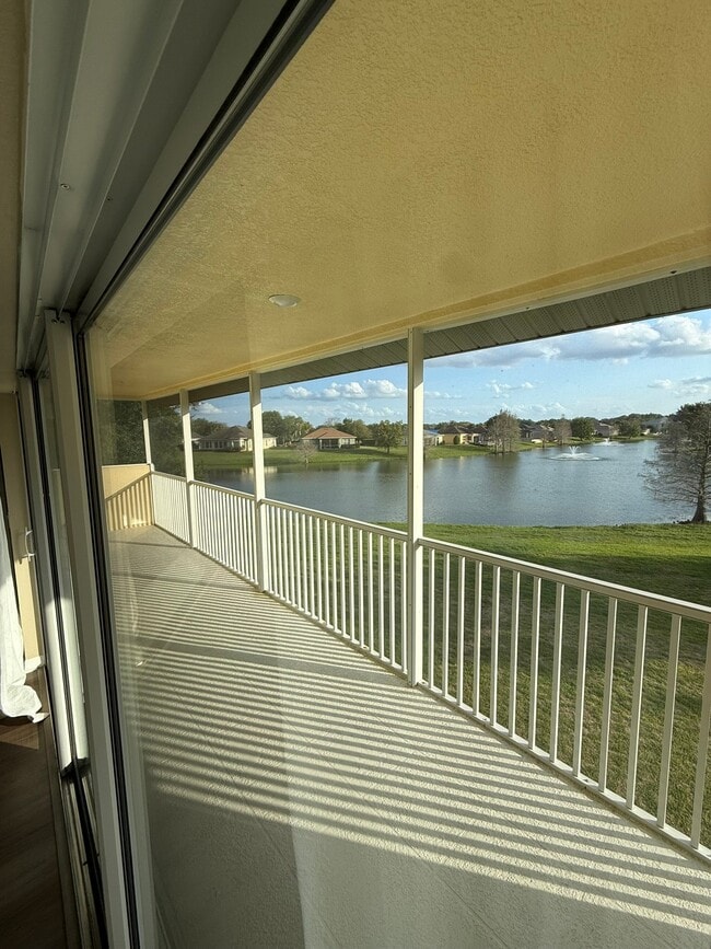 5492 Compass Pte, Unit 09-201 in Wildwood, FL - Building Photo - Building Photo