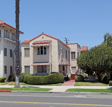 933 Ocean Ave in Santa Monica, CA - Building Photo - Building Photo