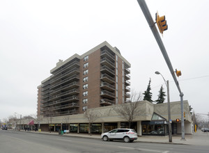 Edinburgh House in Calgary, AB - Building Photo - Building Photo