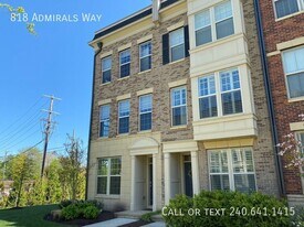 818 Admirals Way in Oxon Hill, MD - Building Photo
