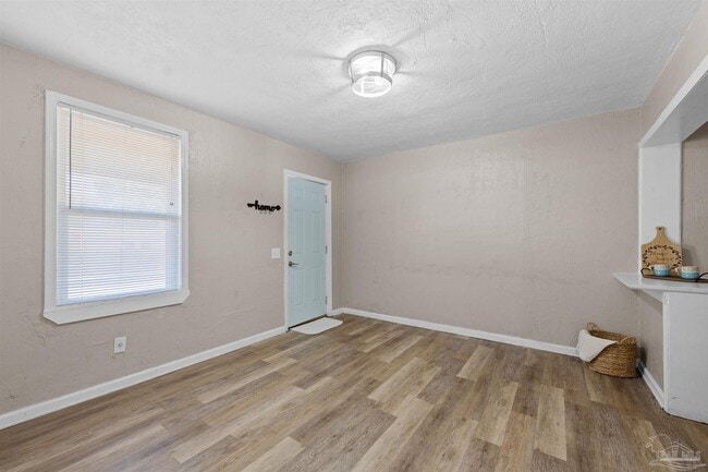 property at 2101 W Romana St