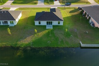 112 NW 23rd Ave in Cape Coral, FL - Building Photo - Building Photo