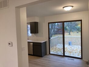 431 N Thompson Rd in Sun Prairie, WI - Building Photo - Building Photo