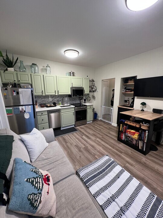 254 Medford St, Unit #4 in Boston, MA - Building Photo