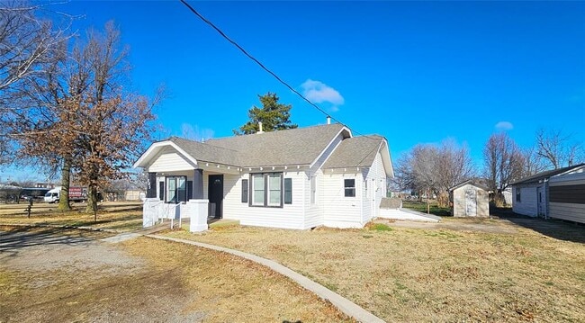 205 Madison Ave NE in Piedmont, OK - Building Photo - Building Photo