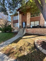 4627 Eberly Ave in Brookfield, IL - Building Photo
