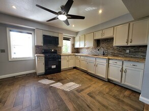 1421 W 4th St in Davenport, IA - Building Photo - Building Photo