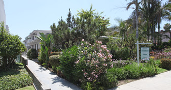 1344 Glenwood Rd in Glendale, CA - Building Photo