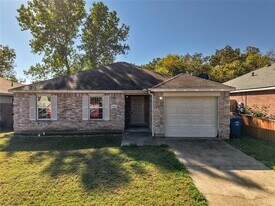 8526 Bearden St in Dallas, TX - Building Photo