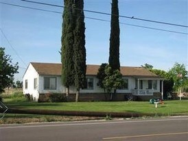 13028 Brandt Rd in Lockeford, CA - Building Photo