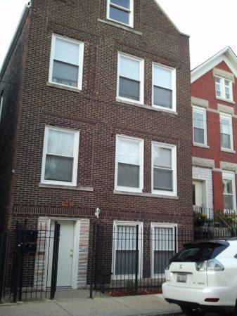 940 W 32nd Pl in Chicago, IL - Building Photo