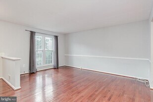 1847 Dulaney Ct in Frederick, MD - Building Photo