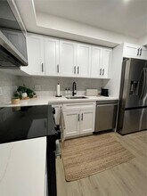 400 Kings Point Dr in Sunny Isles Beach, FL - Building Photo - Building Photo