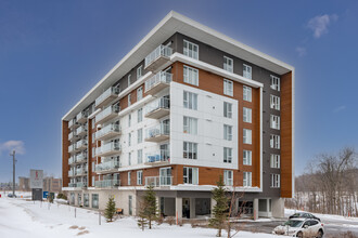 1375 Guillaume-Couture Boul in Lévis, QC - Building Photo - Building Photo