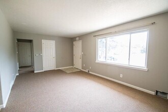 2887 Moorhead Ave in Boulder, CO - Building Photo - Building Photo