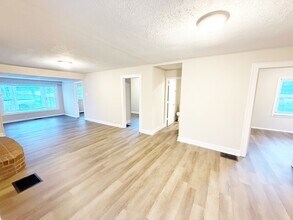 1335 Waldemere Ave in Indianapolis, IN - Building Photo - Building Photo