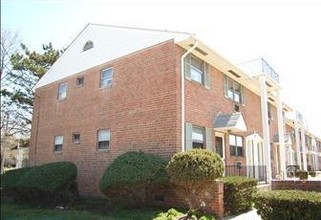 Eastgate Apartments in Camden, NJ - Building Photo - Building Photo