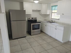 9 S Lincoln Ave in Beverly Hills, FL - Building Photo - Building Photo