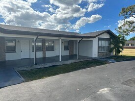 224 SW 47th Ter, Unit 2 in Cape Coral, FL - Building Photo