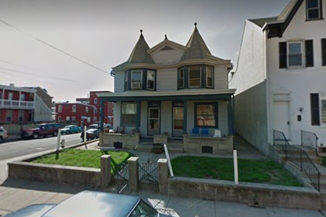 1200 Mulberry St, Unit 2 - 1202 First Floor in Reading, PA - Building Photo - Building Photo
