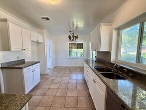 1369 Norton Ave in Glendale, CA - Building Photo - Building Photo