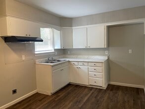 7015 Eddy Ln in Little Rock, AR - Building Photo - Building Photo