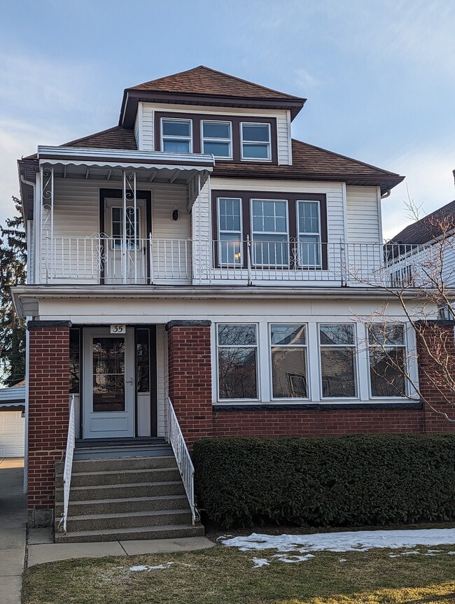 35 Knox Ave Apartments and Nearby Buffalo Apartments For Rent Buffalo, NY