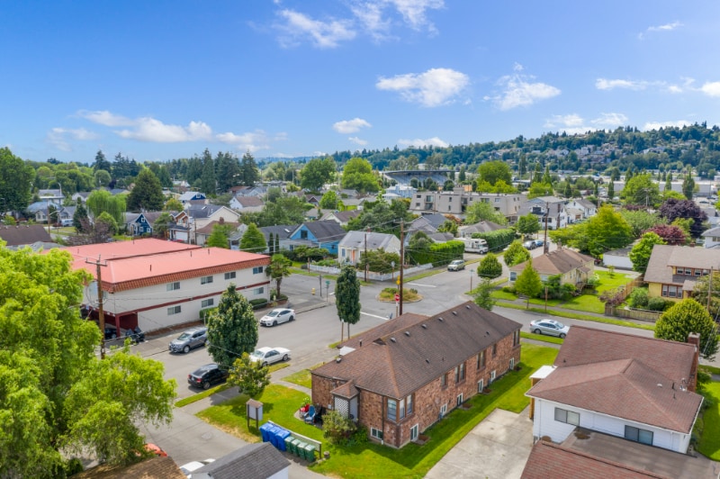 906.5 N 5th St in Renton, WA - Foto de edificio
