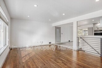 3004 S Zurich Ct in Denver, CO - Building Photo - Building Photo