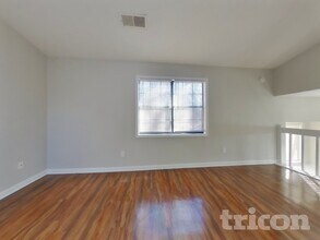 2740 Chickory Hill in Snellville, GA - Foto de edificio - Building Photo