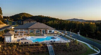 100 Overlook Pkwy SE in Cartersville, GA - Building Photo