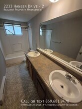 2233 Hanser Dr in Covington, KY - Building Photo - Building Photo