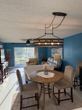 5635 Rattlesnake Hammock Rd in Naples, FL - Building Photo - Building Photo