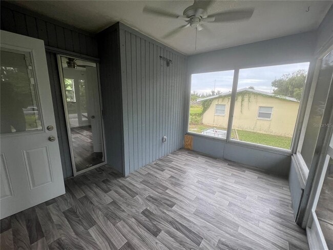 2422 Dixie Ave in Punta Gorda, FL - Building Photo - Building Photo