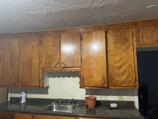 33 Henry St in Southbridge, MA - Building Photo - Building Photo