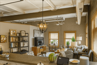 1116 S Washington Ave in Lansing, MI - Building Photo - Building Photo