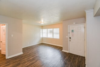 2844 Myra St in Jacksonville, FL - Foto de edificio - Building Photo