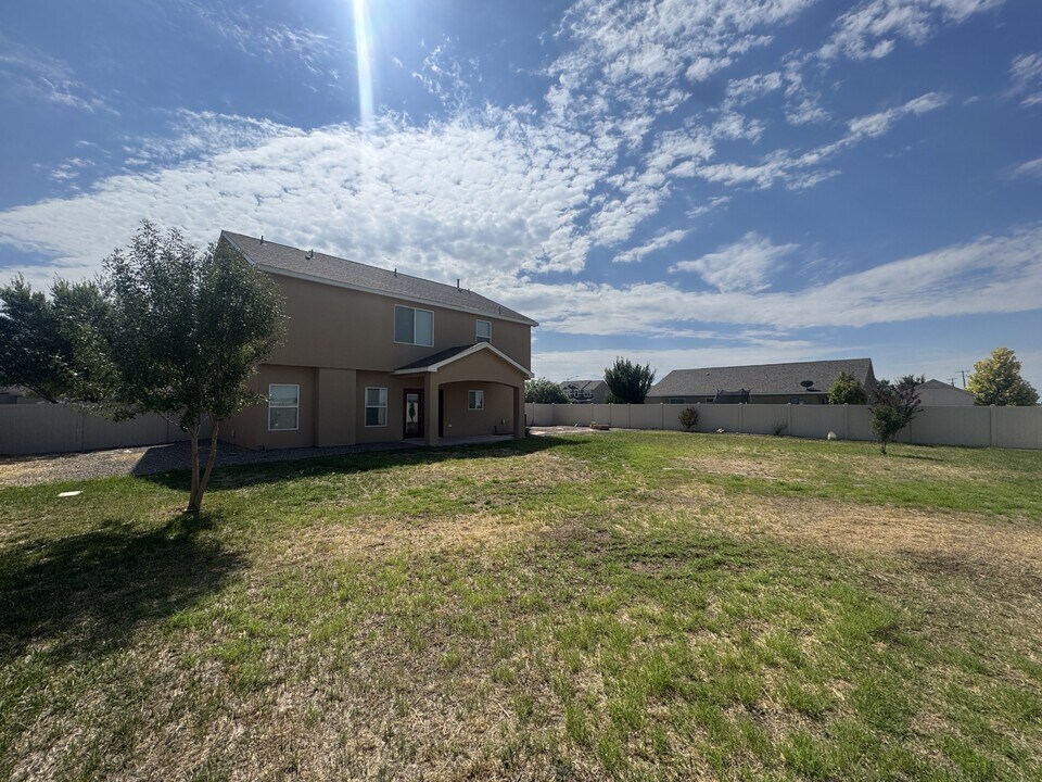 40 Positano Loop in Roswell, NM - Building Photo