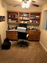 8917 Old Lampasas Trail in Austin, TX - Foto de edificio - Building Photo