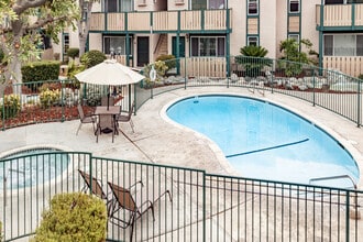 Robin Meadows of Garden Grove in Garden Grove, CA - Building Photo - Building Photo