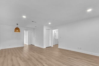 431 Jupiter Lakes Blvd in Jupiter, FL - Building Photo - Building Photo