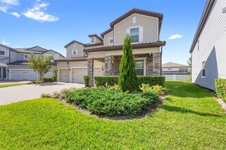 8000 Leaf Grv Cir in Orlando, FL - Building Photo - Building Photo