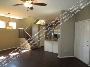 21829 N 40th Pl in Phoenix, AZ - Building Photo - Building Photo