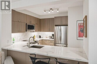 88 Broadway Ave in Toronto, ON - Building Photo - Building Photo