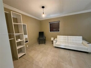 414 SW 2nd Terrace in Dania Beach, FL - Foto de edificio - Building Photo