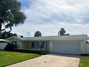 4220 49th Ave S in St. Petersburg, FL - Building Photo - Building Photo